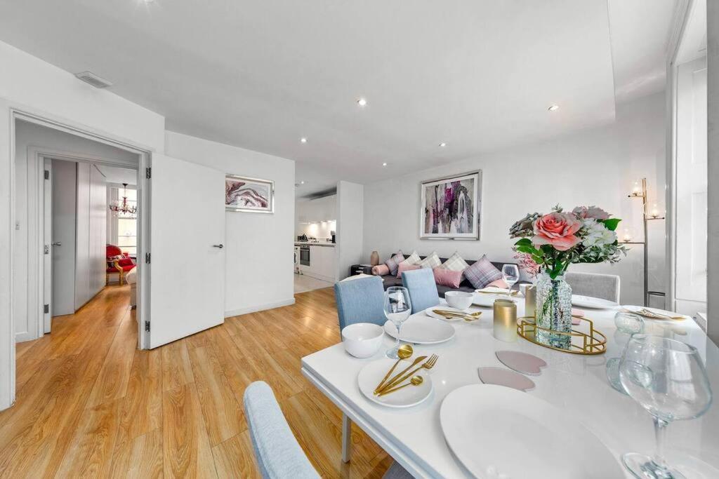 3 Bedroom Apartment In Haymarket Central London Sleep 10 Hy2 Exteriér fotografie